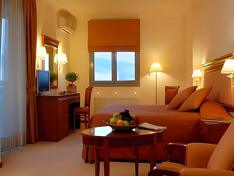 Athens Atrium Hotel & Jacuzzi Suites