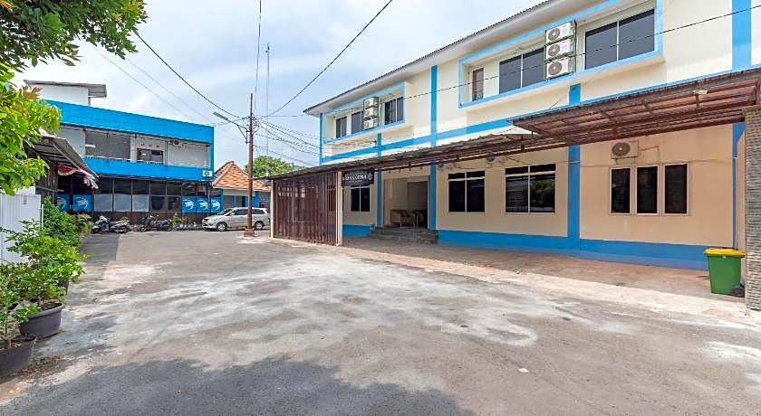 RedDoorz Plus near RSUD Gunung Jati Cirebon