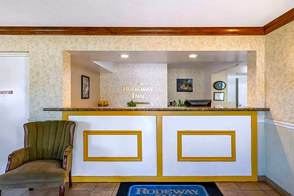 Rodeway Inn At Nevada State Capitol