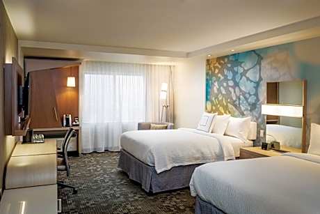 King Room with Sofa Bed - Hearing Accessible