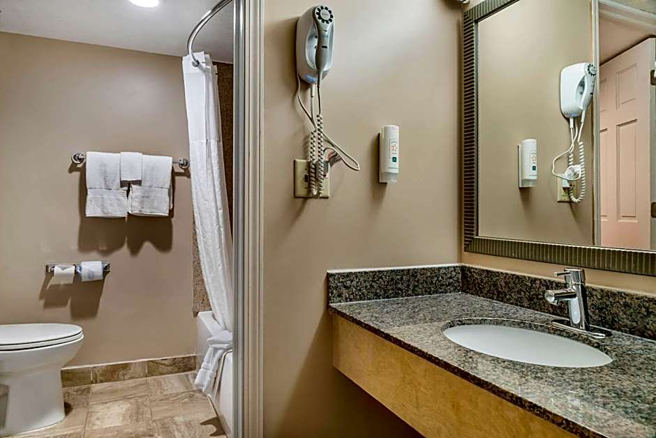 Quality Inn & Suites Next To The Casino