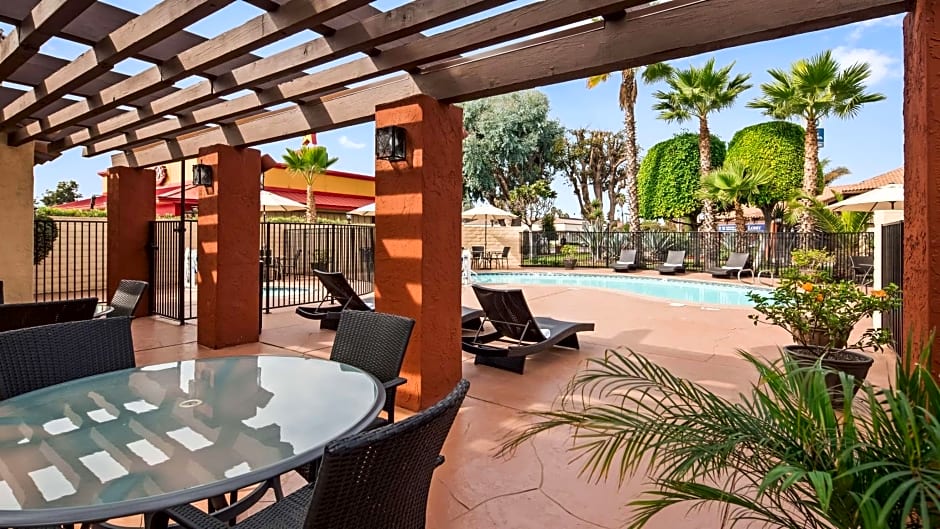 Best Western Americana Inn