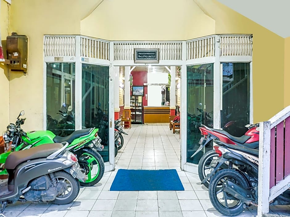 Hotel O Anggrek Daqu Syariah Kapuas