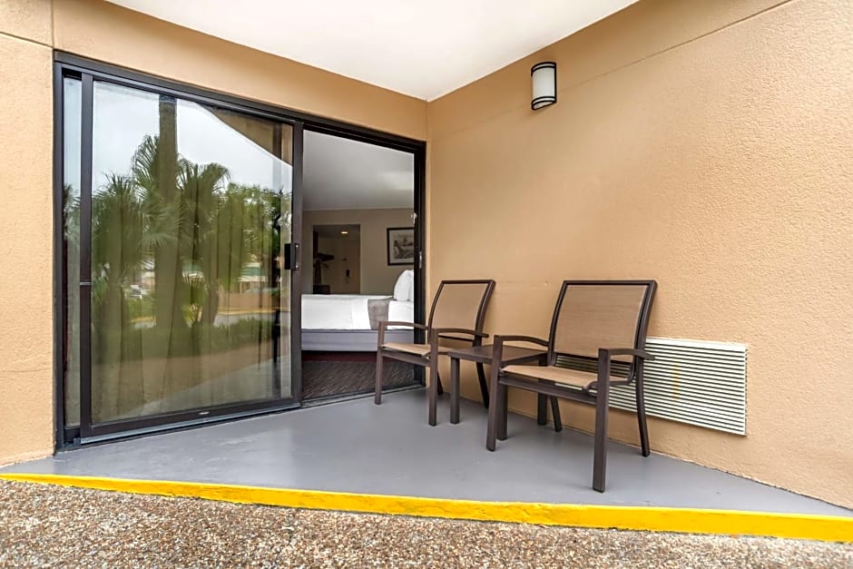 Best Western Oak Manor