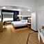 La Quinta Inn & Suites by Wyndham San Antonio Northwest