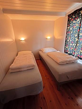 Private Budget Two-Bedroom Cottage