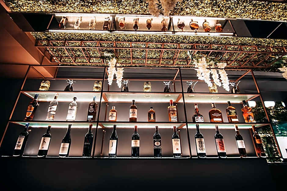 Project 3 Urban Chic Hotel