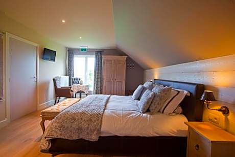 Family Room with Bath