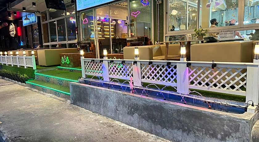 Alongkorn hotel by SB