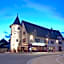 Demeures & Chateaux Auberge de la Tour - Hotel & Restaurants - Marcoles Auvergne