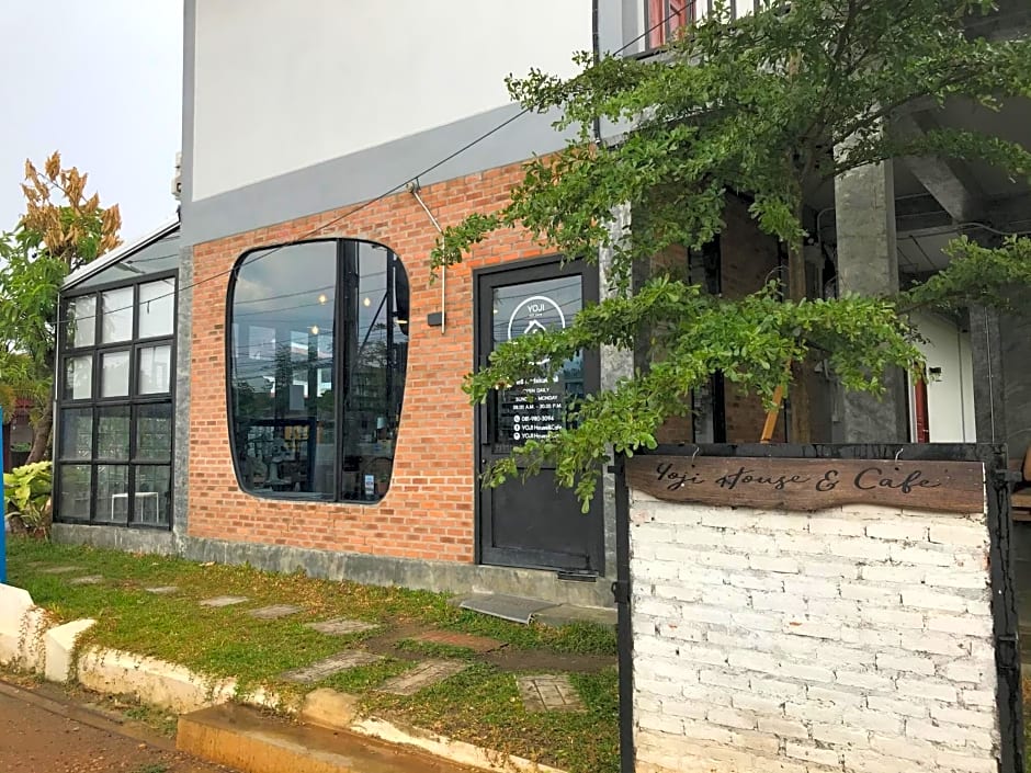 YOJI House and Cafe