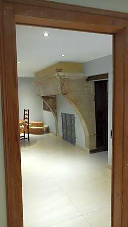 One-Bedroom Apartment (2 Adults + 1 Child)