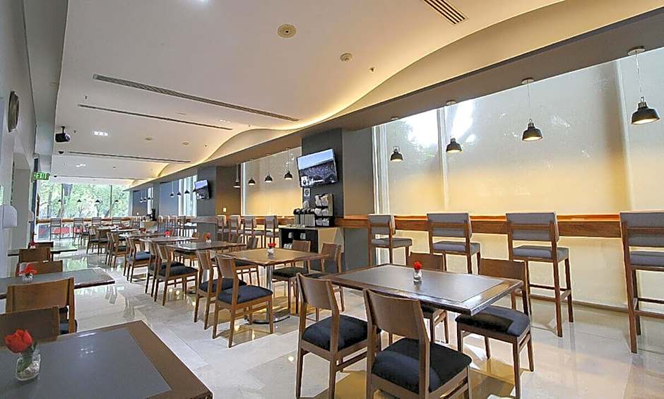Holiday Inn Express Mexico Reforma By IHG