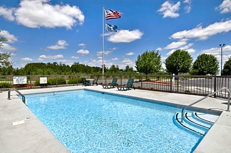 Super 8 by Wyndham Richburg/Chester Area