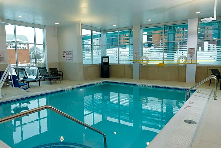 Hampton Inn By Hilton & Suites Erie/Bayfront, PA