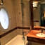 Hotel Suites Unic Renoir Saint-Germain
