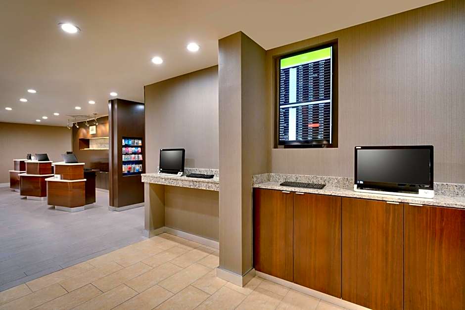 Courtyard by Marriott Charlotte Airport LoSo