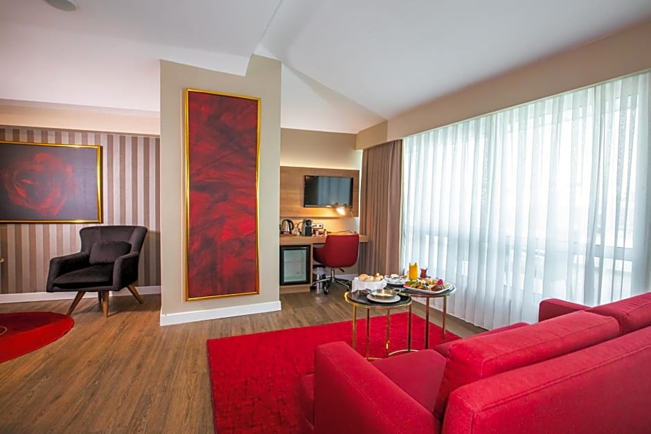 Ramada Encore Istanbul Kartal