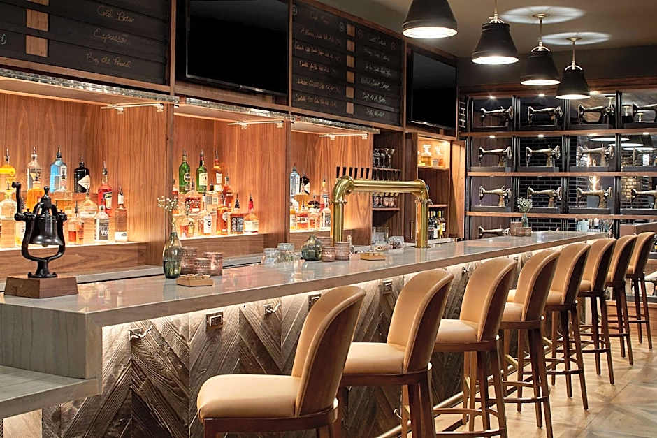 Cumberland House Knoxville, Tapestry Collection by Hilton