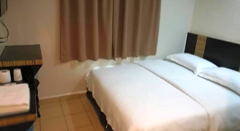 Hotel Traveller