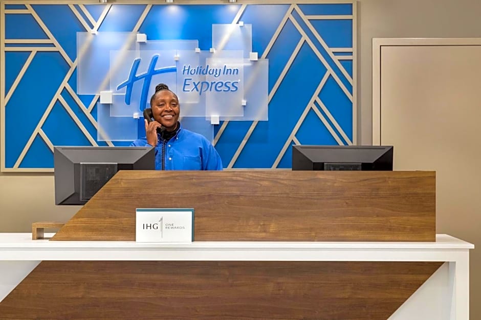 Holiday Inn Express & Suites - Evansville Downtown By IHG