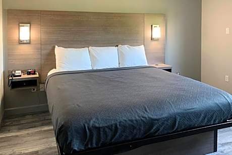 King Room - Non-Smoking