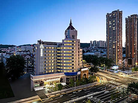 Atour Hotel Yantai Railway Station South Street