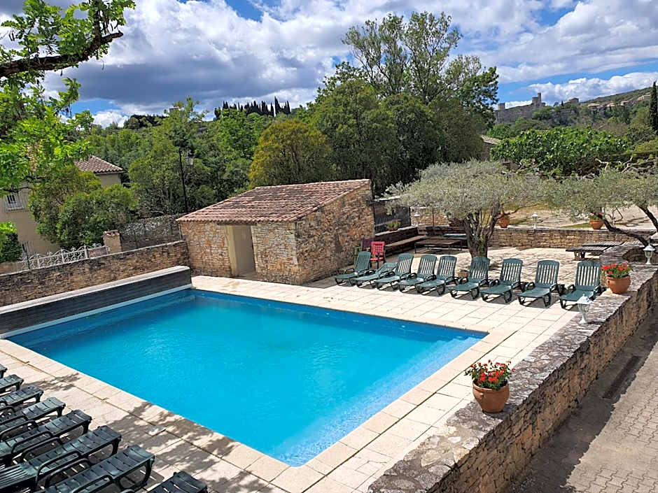 Logis Hôtel Restaurant L'Escarbille