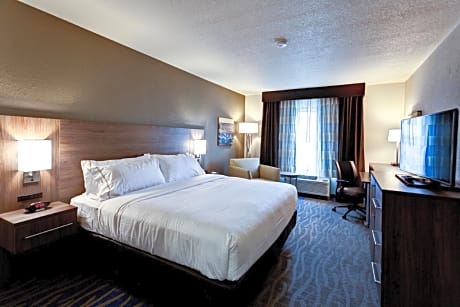 1 King Suite Communications Accessible