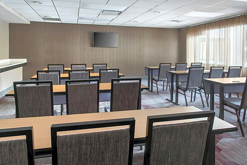 Courtyard by Marriott Newburgh Stewart Airport