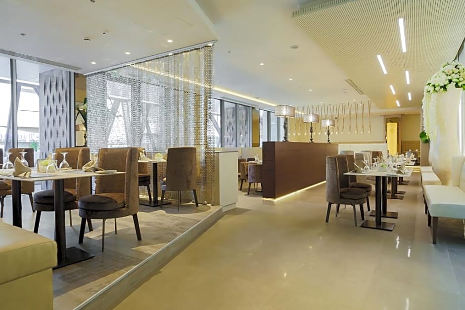 The Legacy Luxury Hotel