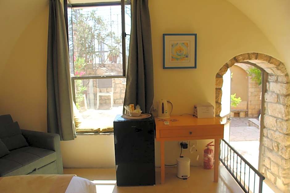Artists' Colony Inn Zefat