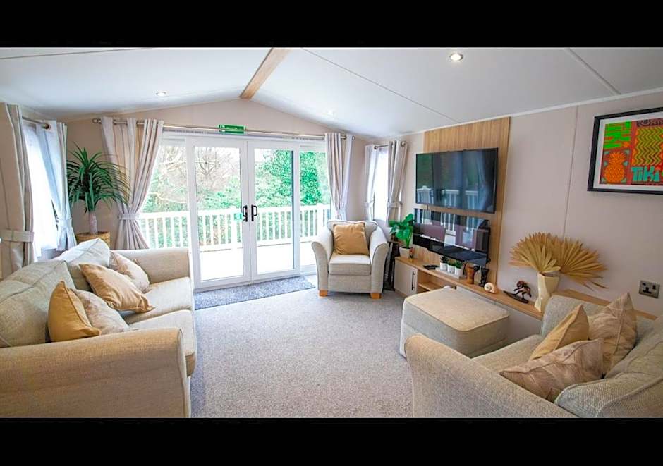 35 Redwood - Beauport Park, Hastings