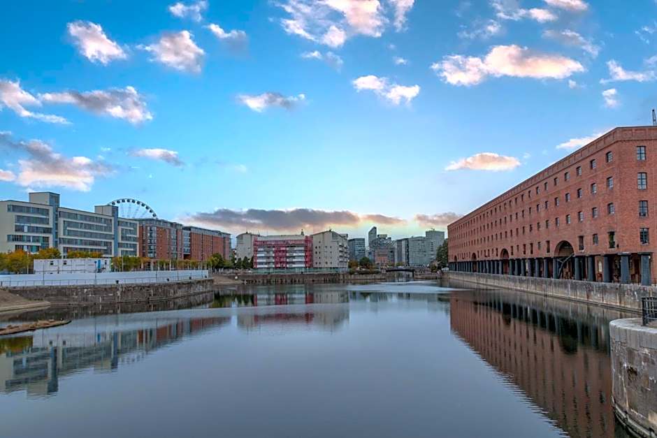 Dockside Aparthotel, Best Western Signature Collection