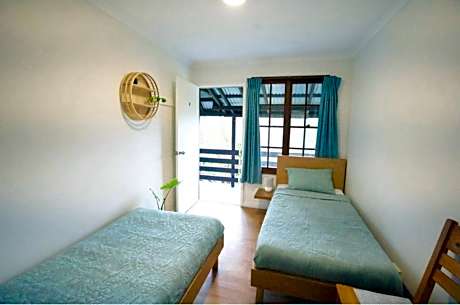 Twin Room with Shared Bathroom