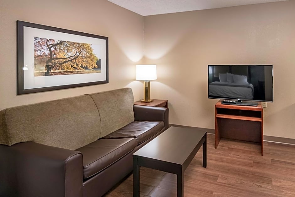 Extended Stay America Suites - Tulsa - Midtown