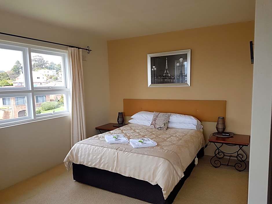 The Menai Hotel Motel