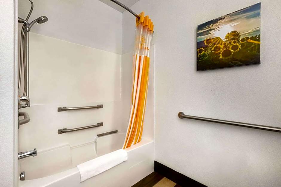 La Quinta Inn & Suites by Wyndham Dublin