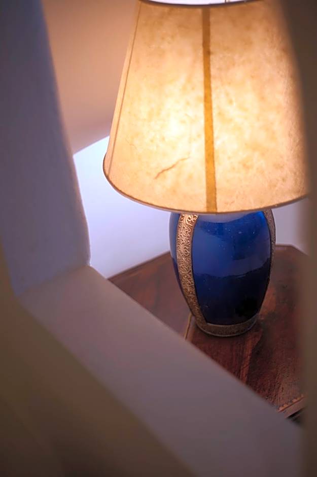 Heliophos Boutique Caves