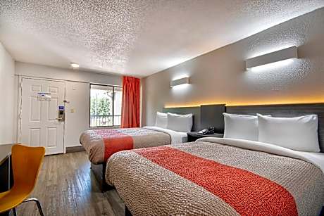 2 Full Bed Smoking
