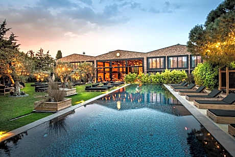 Warehouse By The Stay