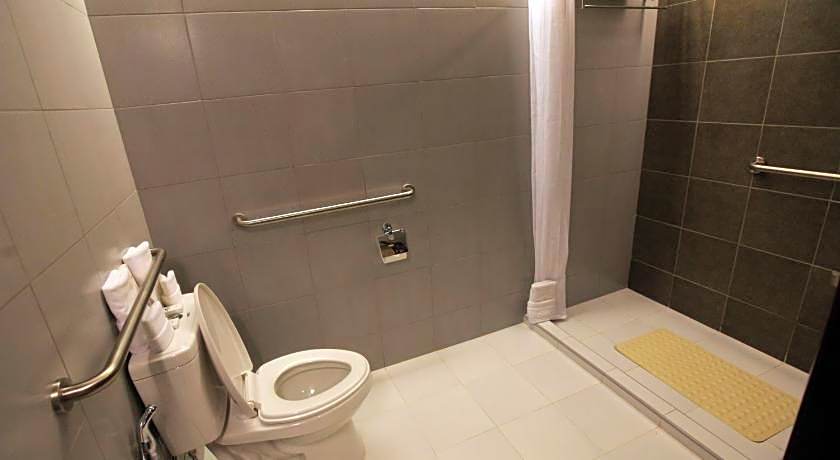 Microtel by Wyndham UP Technohub