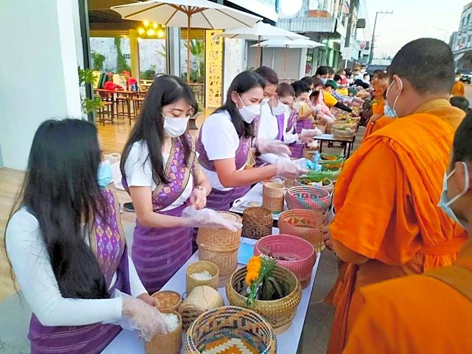 โรงแรมเรือนไทย 2 บึงโขงหลง