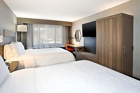 Standard Queen Room with Two Queen Beds