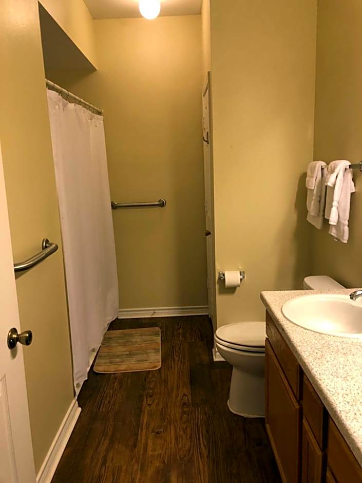 The Reside Fully Furnished Condos - Medical Stays Welcome