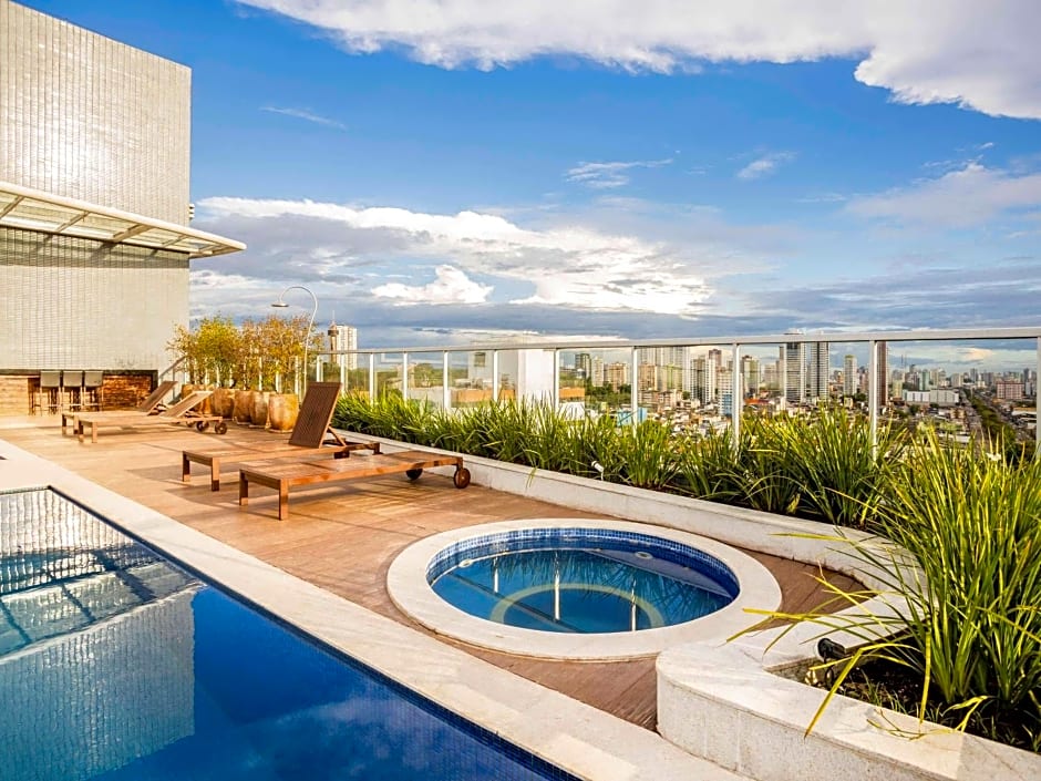 Ibis Styles Belem Hangar