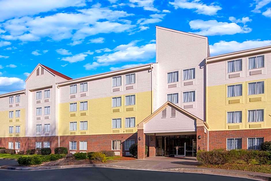 Photo 1 of 39 of Days Inn by Wyndham Macon I-75 North