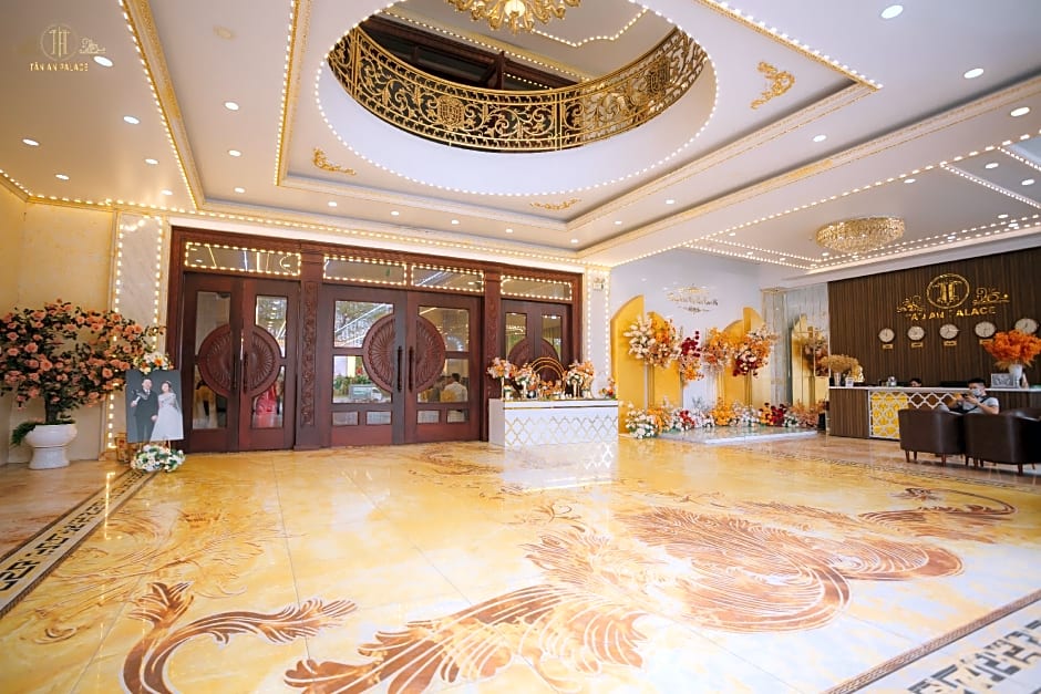 Tan An Palace