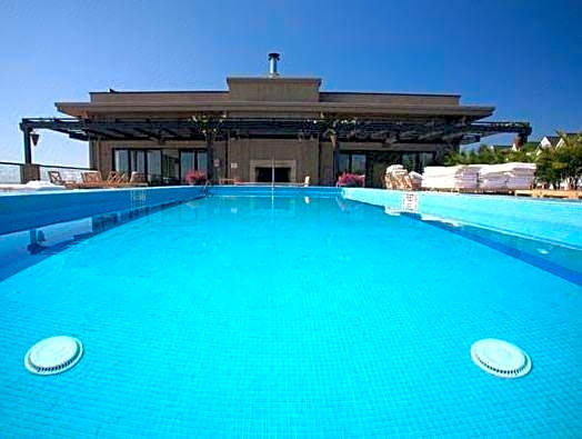 Bungalow Hotel