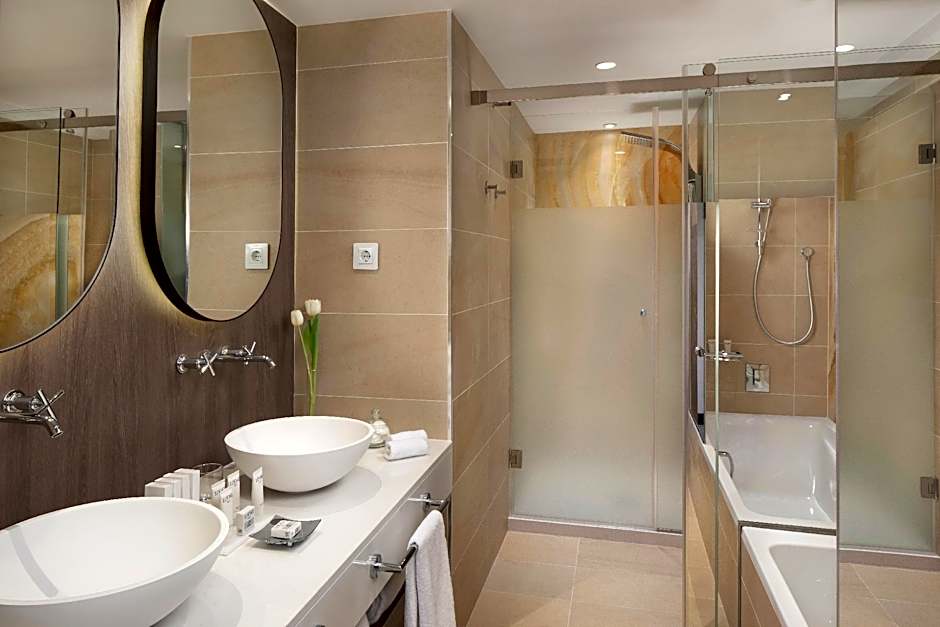 The Level at Meliá Castilla